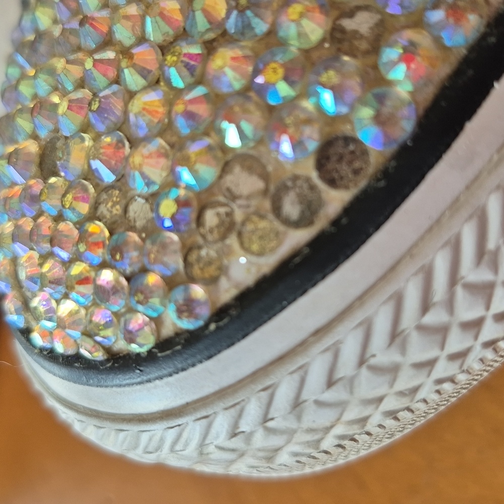 Converse Black Irradescent Rhinestone Sneakers. Size W8/M6 - Picture 6 of 9